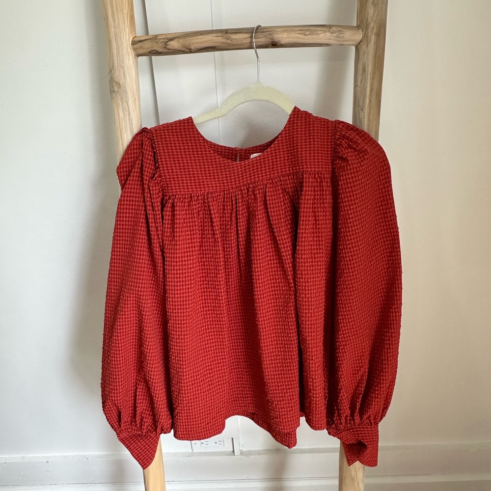 Treasure & Bond Red Textured Puff-Sleeve Women’s Top